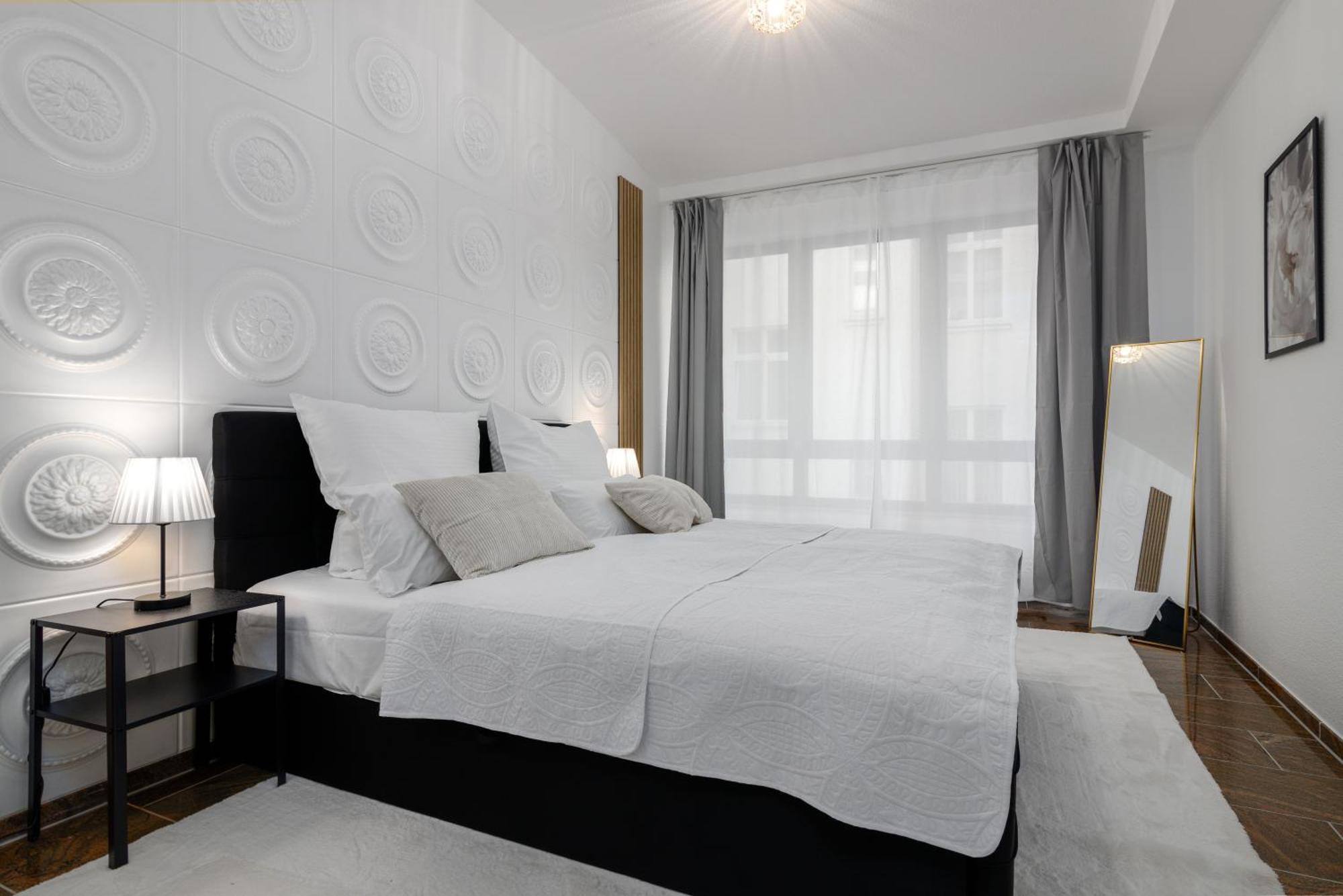 Highlife Apartment One Wiesbaden Wilhelmstrasse Esterno foto